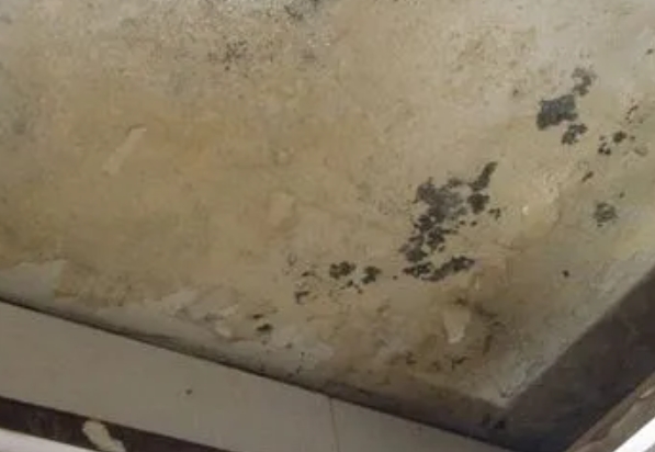 福泉阳台漏水维修公司分享下福泉卫生间渗水维修需要注意哪些问题。